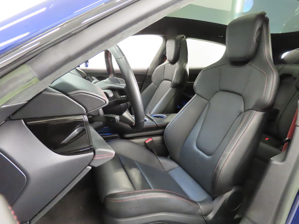 Thumbnail: 2023 Porsche Taycan - 5