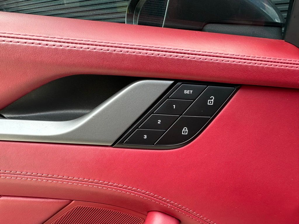 Thumbnail: 2022 Porsche 911 - 22