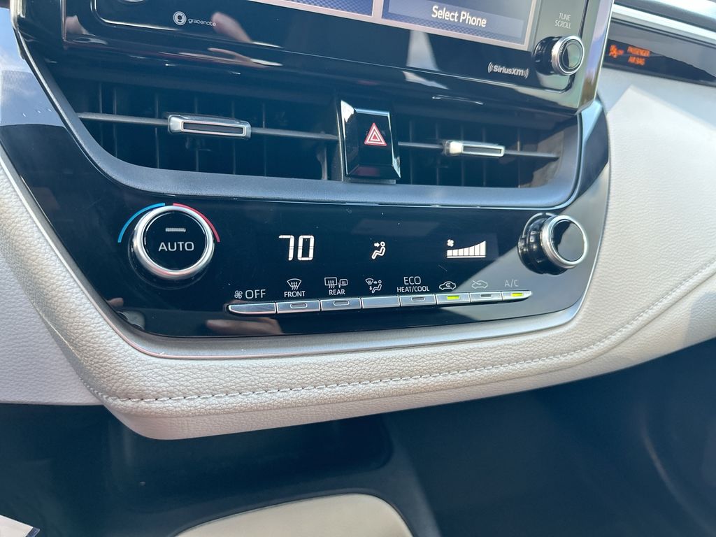 Thumbnail: 2021 Toyota Corolla - 23