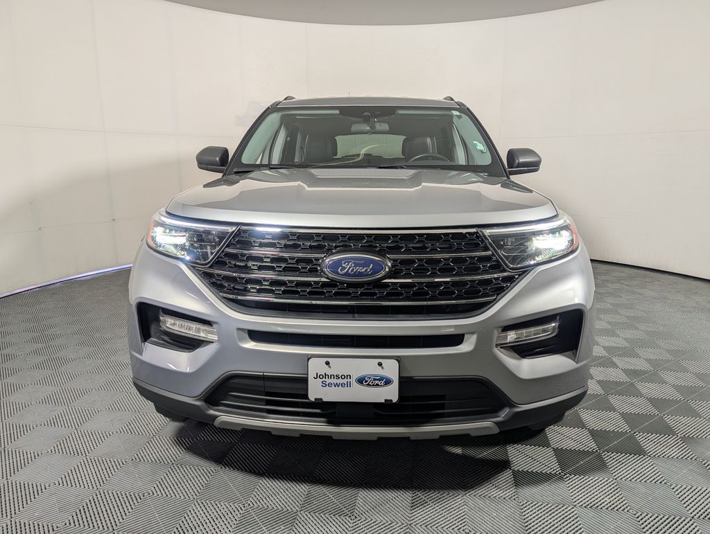 View vehicle photo 2