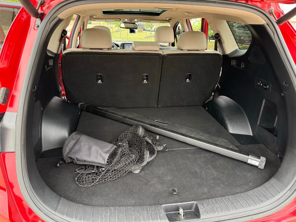 Thumbnail: 2019 Hyundai Santa Fe - 25