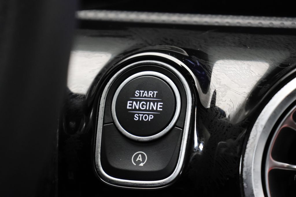 Thumbnail: 2025 Mercedes-Benz CLA - 27