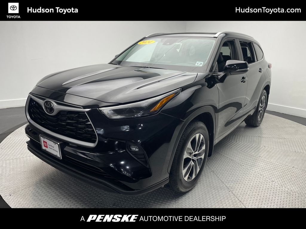 Thumbnail: 2024 Toyota Highlander - 1