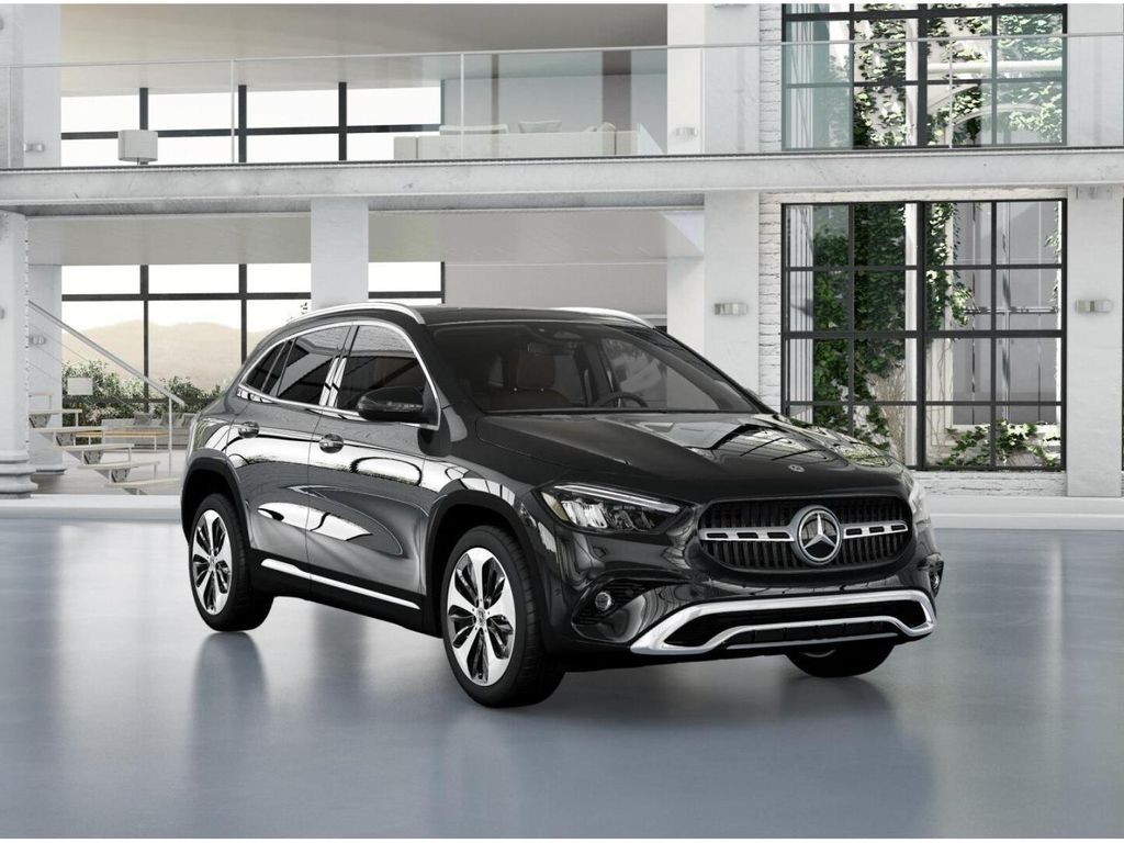 2025 Mercedes-Benz GLA 250 4MATIC 10