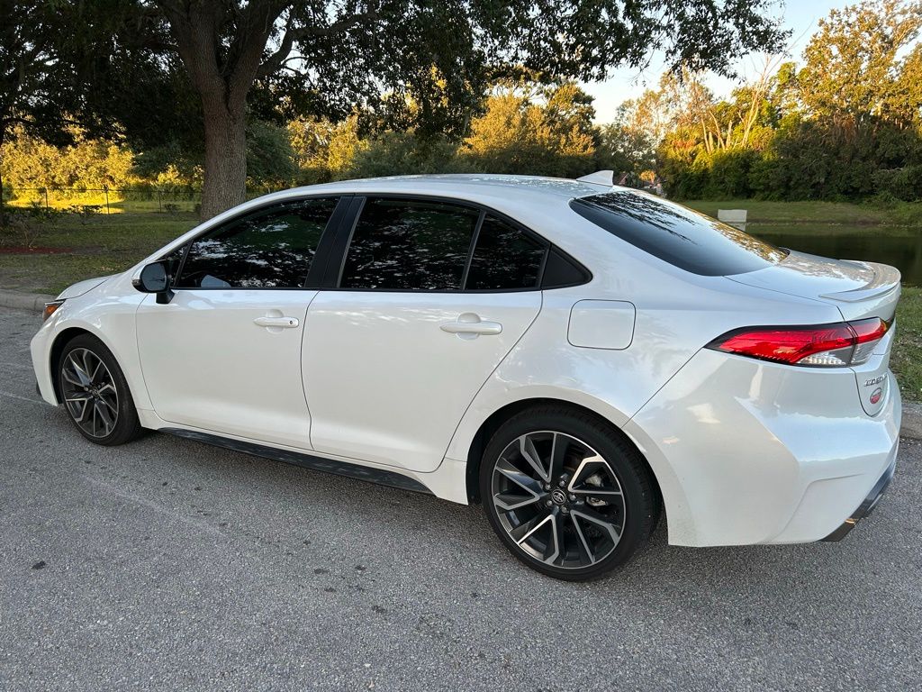 Thumbnail: 2022 Toyota Corolla - 3