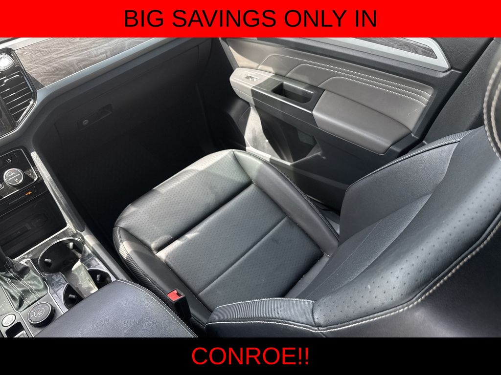2022 Volkswagen Atlas Cross Sport 3.6L V6 SE w/Technology  at DeMontrond Auto Country