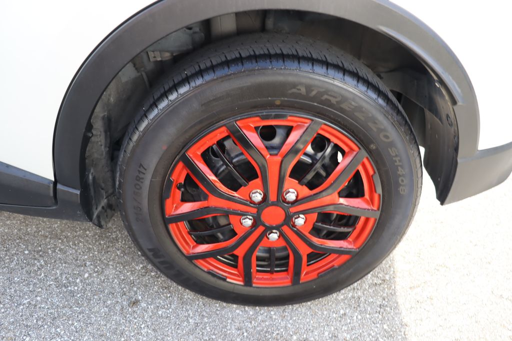 Thumbnail: 2019 Toyota C-HR - 4