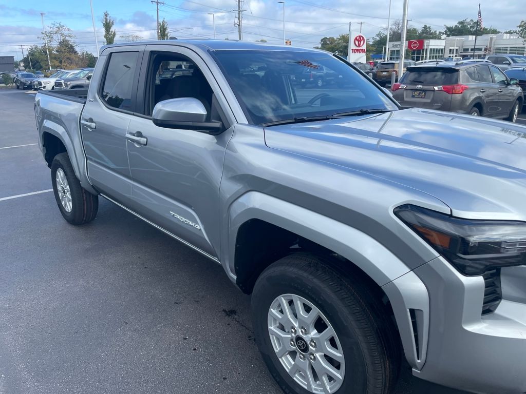 2025 Toyota Tacoma SR5 Double Cab photo 15