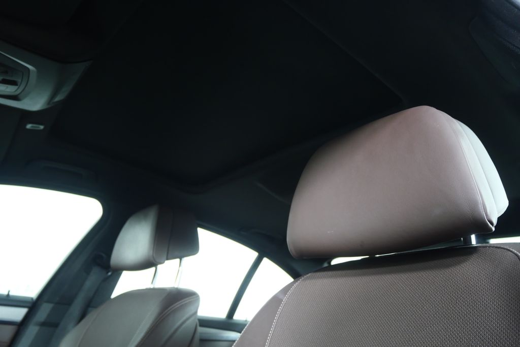 Thumbnail: 2016 BMW 5 Series - 10