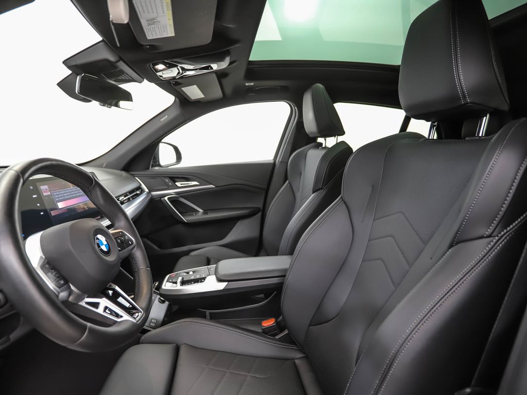 Thumbnail: 2026 BMW X2 - 11