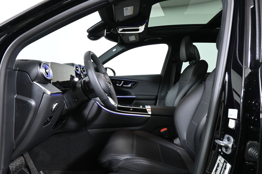 Thumbnail: 2025 Mercedes-Benz GLC - 3