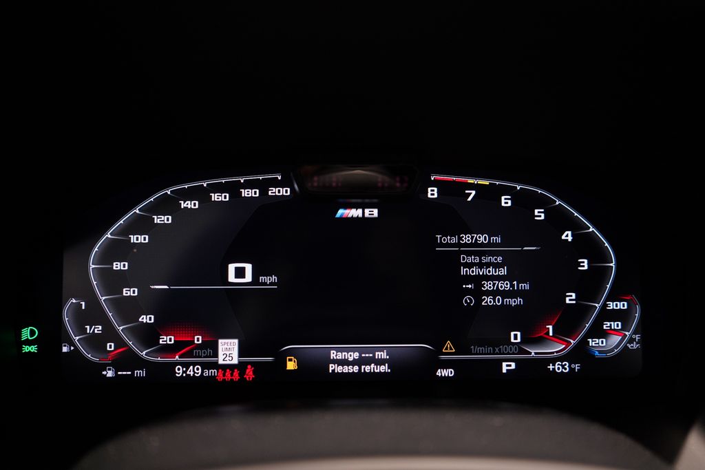 Thumbnail: 2023 BMW M8 - 23