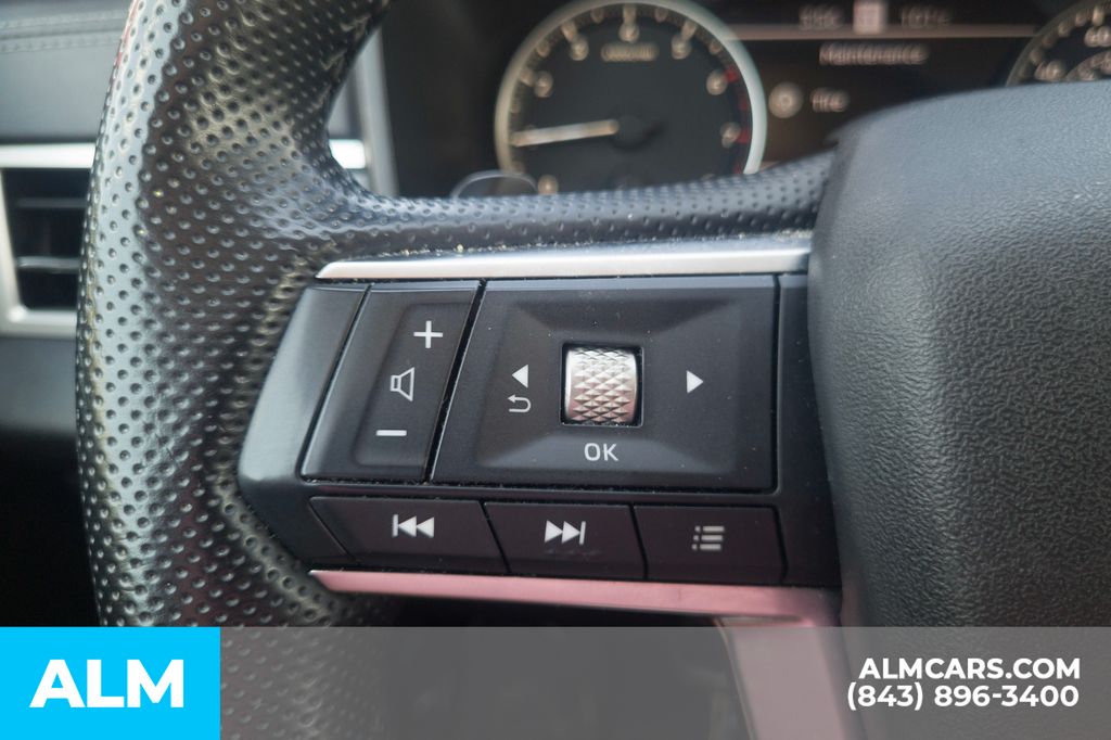 Used 2024 Black Mitsubishi SE image 11