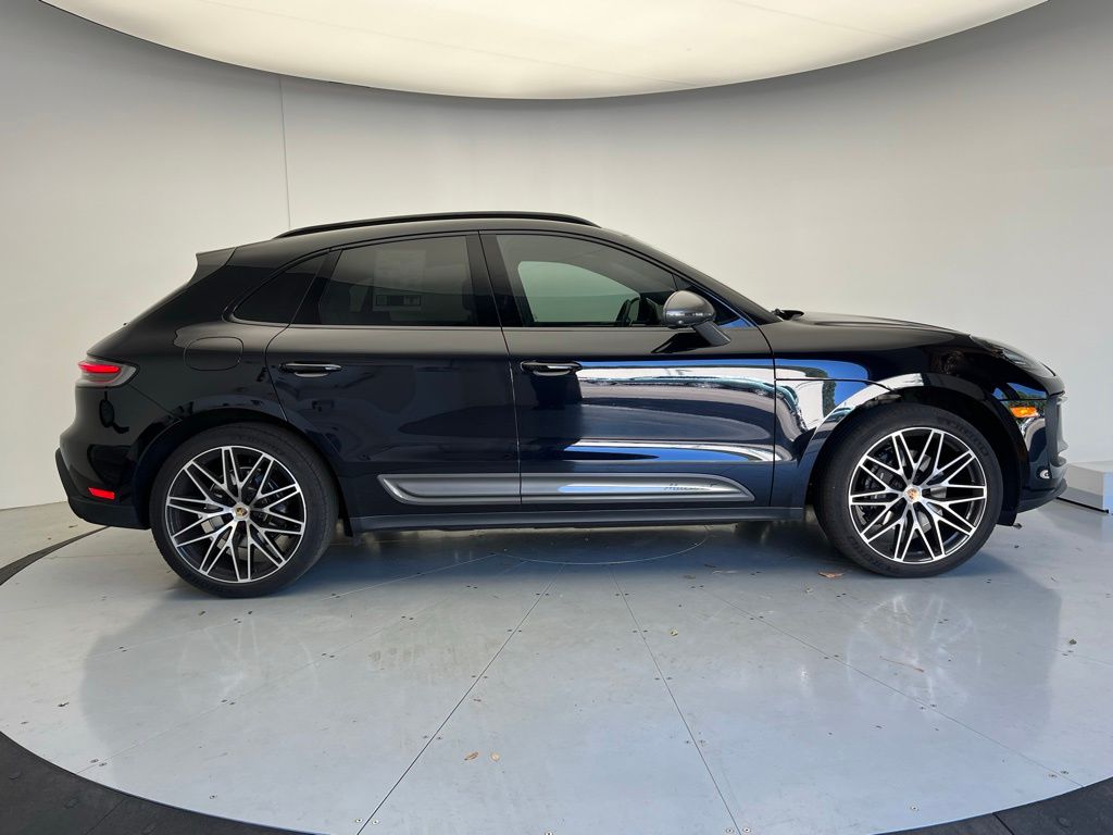 Thumbnail: 2024 Porsche Macan - 23