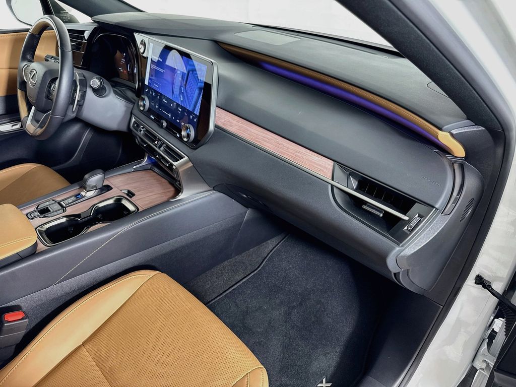 Thumbnail: 2025 Lexus RX - 31