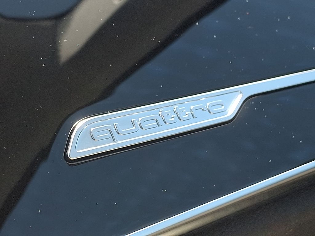 Thumbnail: 2023 Audi A8 - 25