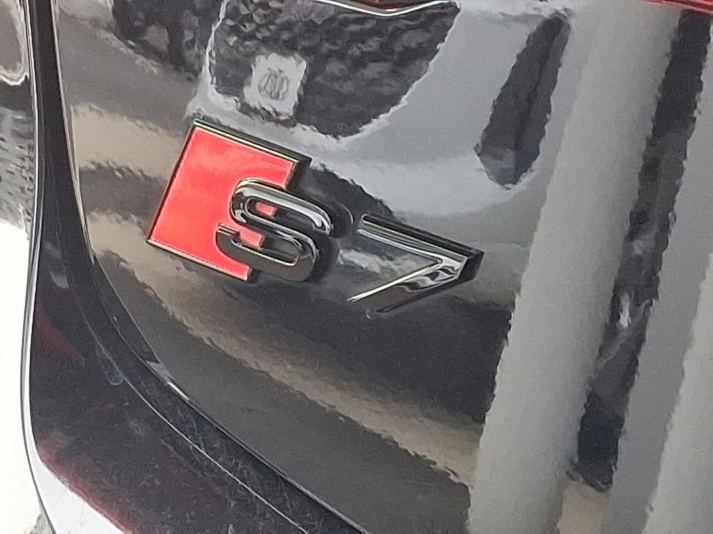 Thumbnail: 2022 Audi S7 - 31