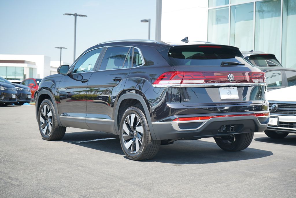 2024 Volkswagen Atlas Cross Sport 2.0T SEL 3