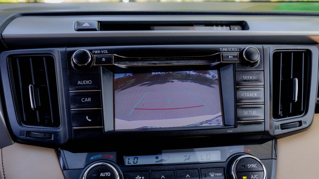 Used 2018 Toyota RAV4 XLE 4D Sport Utility