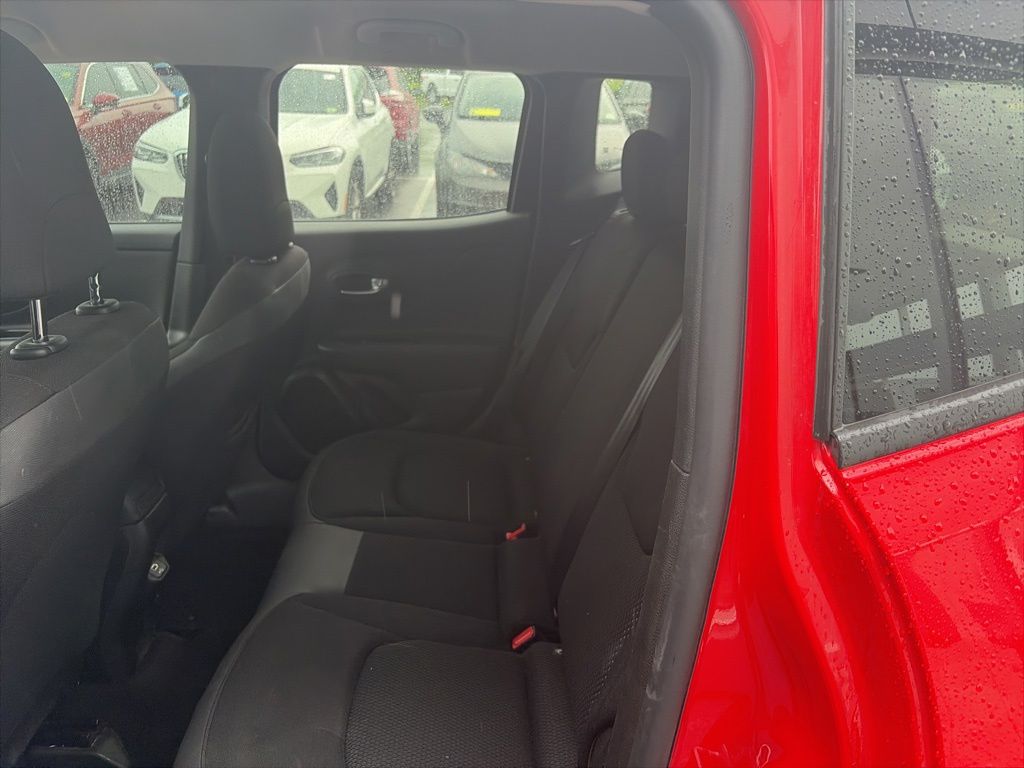 2019 Jeep Renegade — photo 5