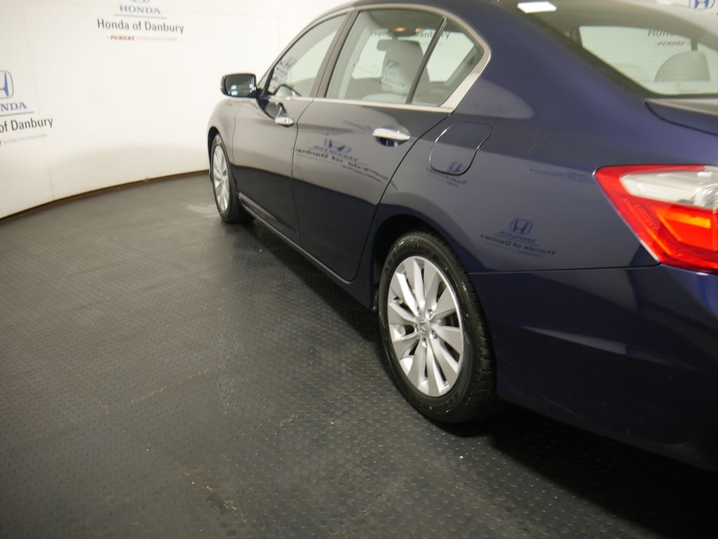 Thumbnail: 2015 Honda Accord - 10