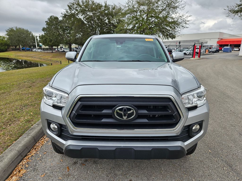 2022 Toyota Tacoma SR5 8