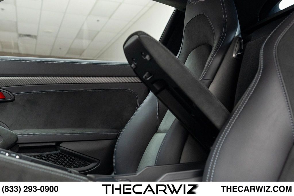 2023 Porsche 718 Cayman