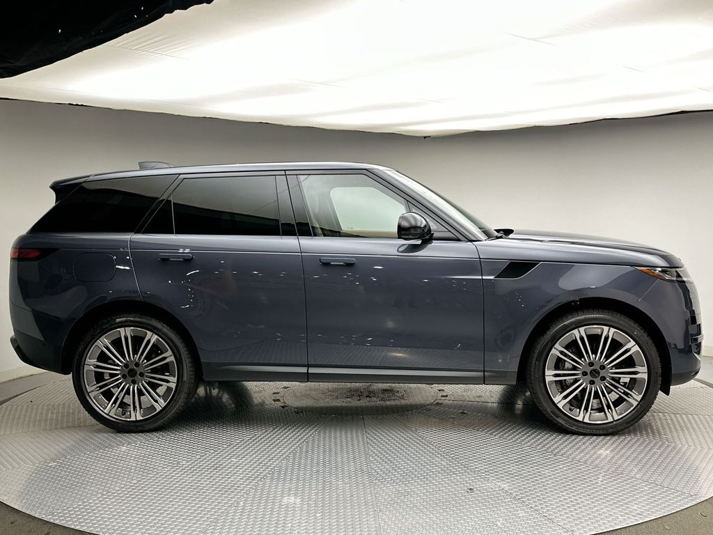 Thumbnail: 2027 Land Rover Range Rover Sport - 4
