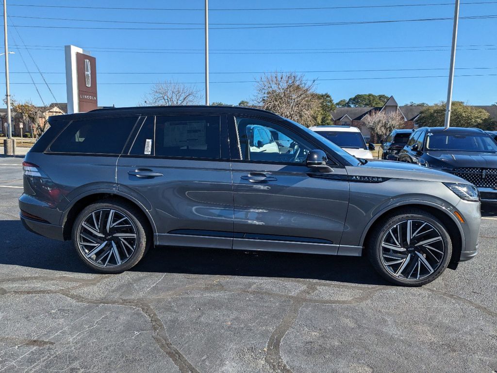 2025 Lincoln Aviator Black Label