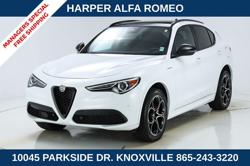 Alfa White 2023 Alfa Romeo Stelvio SUV / Crossover All-Wheel Drive 8-Speed Automatic