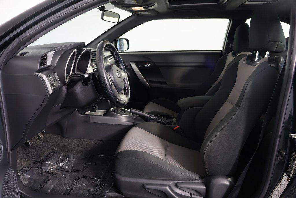 Thumbnail: 2016 Scion tC - 10