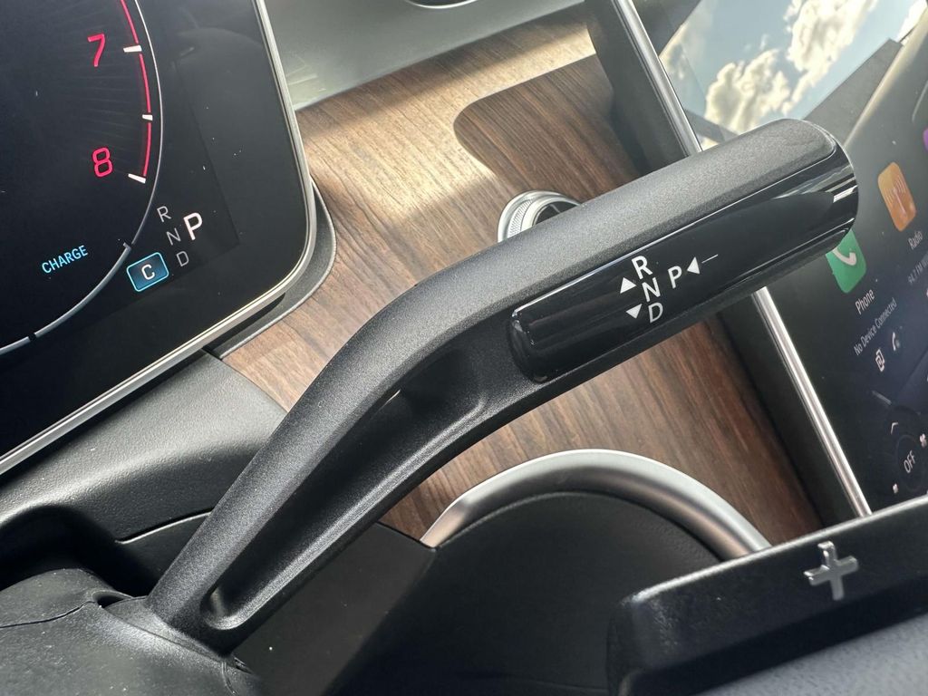 2025 Mercedes-Benz C-Class C 300 22