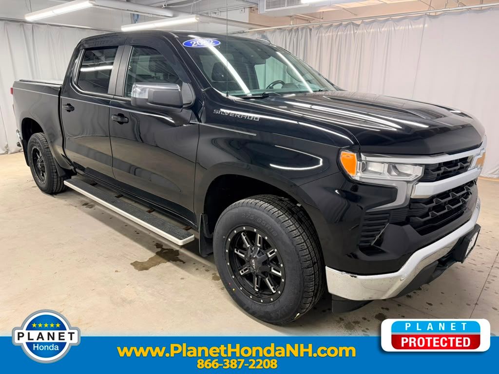  2022 Chevrolet Silverado 1500 LT Crew Cab 4WD   