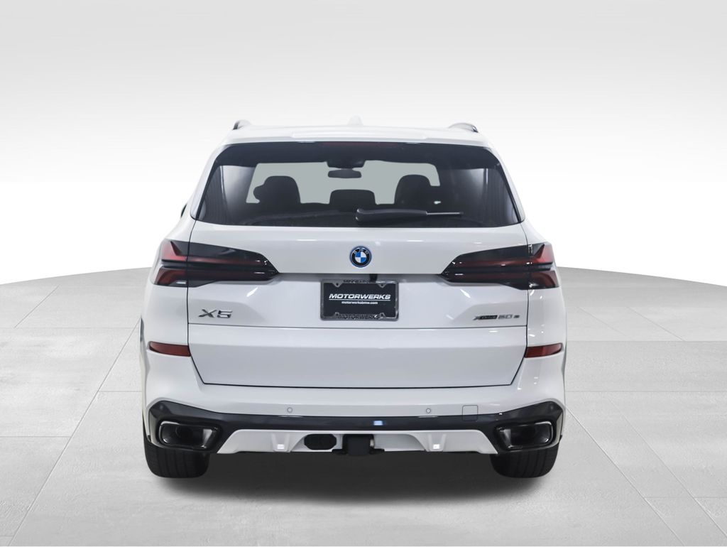 Thumbnail: 2026 BMW X5 - 4