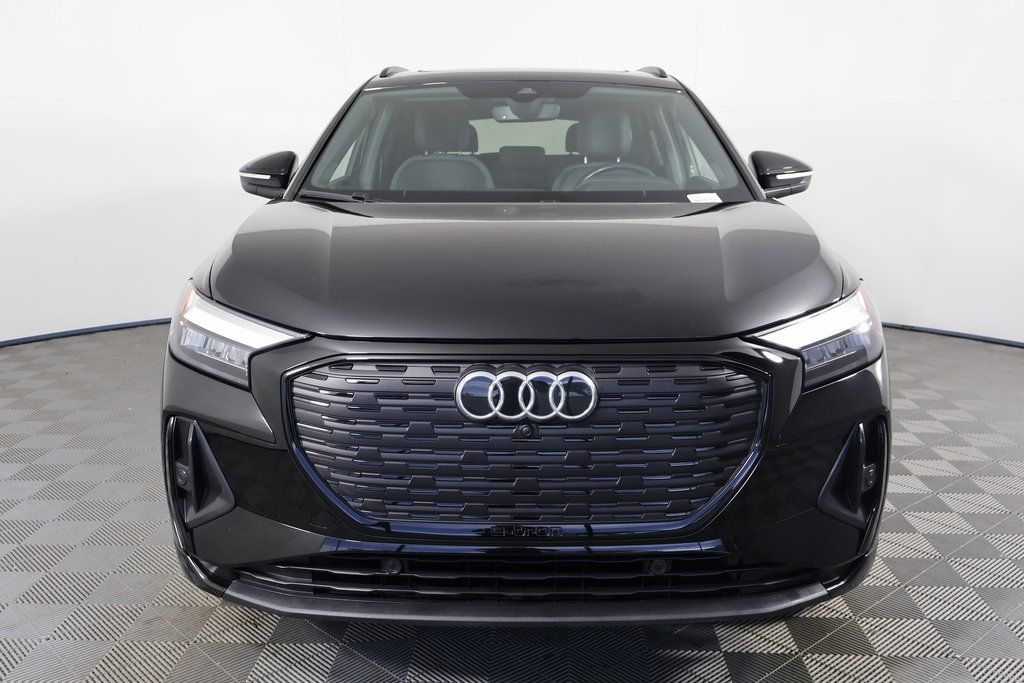 Thumbnail: 2024 Audi Q4 e-tron - 2