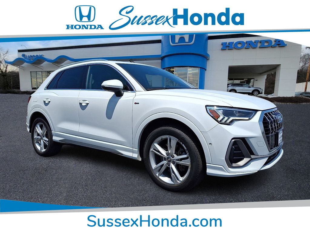 Glacier White 2019 Audi Q3 45 TFSI quattro Prestige S Line SUV / Crossover All-Wheel Drive 8-Speed Automatic