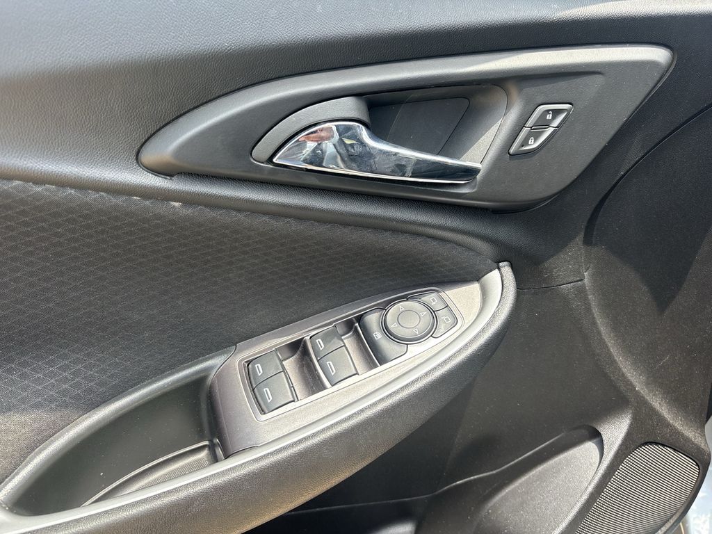 2024 Chevrolet Malibu LS - 10