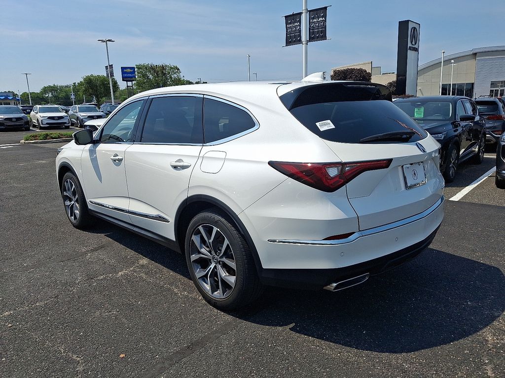 Thumbnail: 2023 Acura MDX - 4
