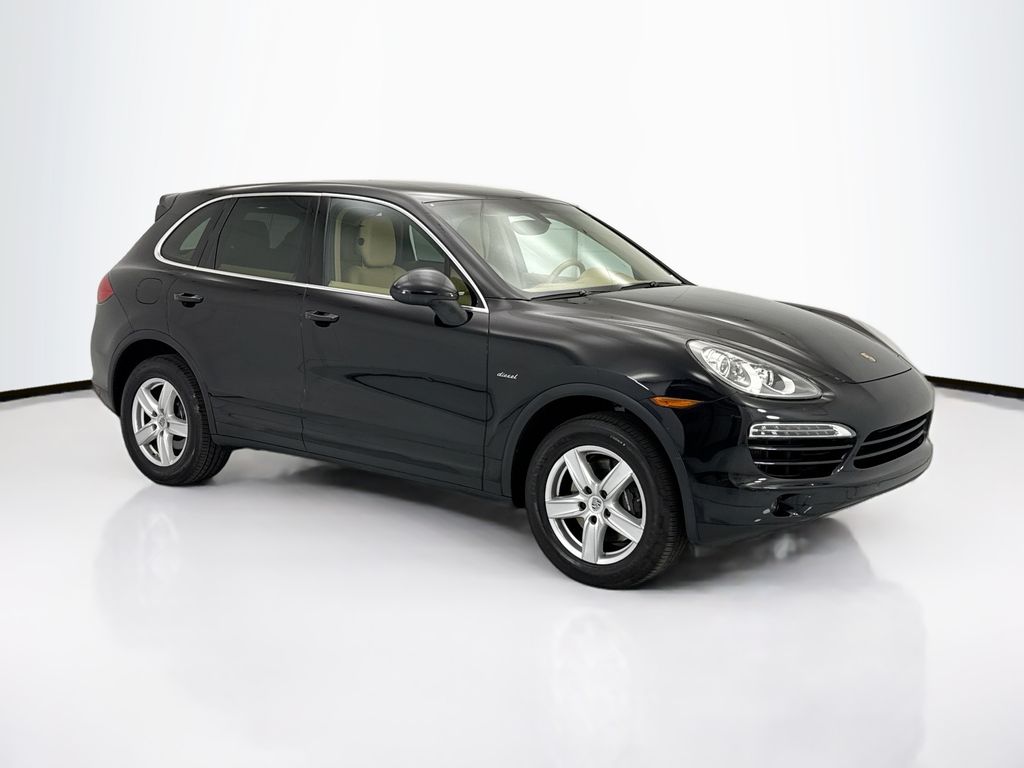 Thumbnail: 2014 Porsche Cayenne - 3