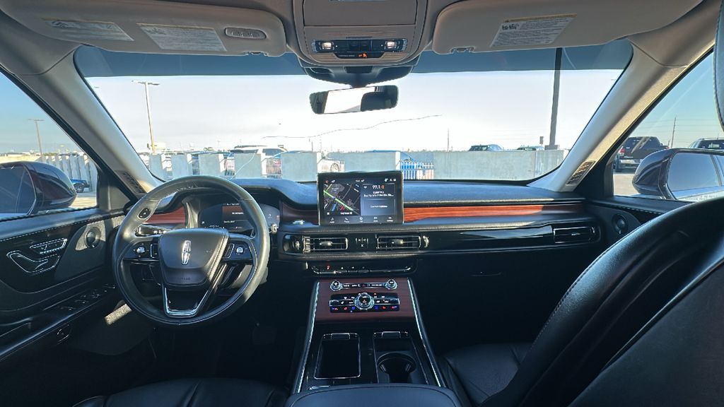 2023 Lincoln Aviator Reserve Silver at Gullo Toyota