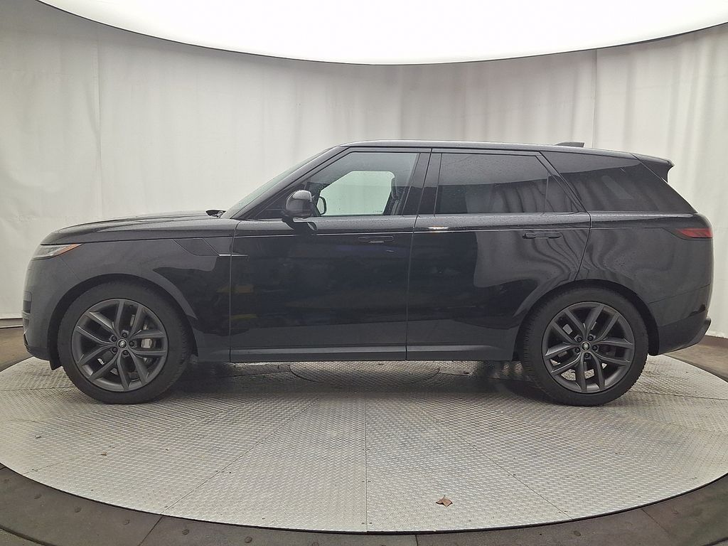 Thumbnail: 2024 Land Rover Range Rover Sport - 7