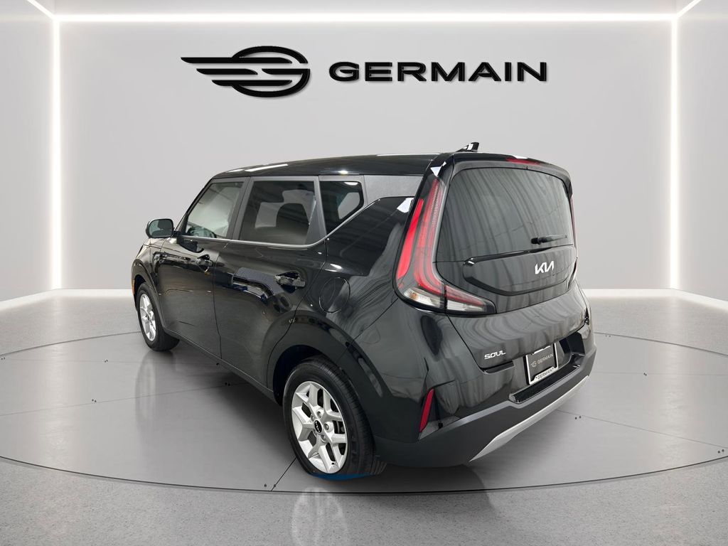 Used 2025 Black Kia LX image 5