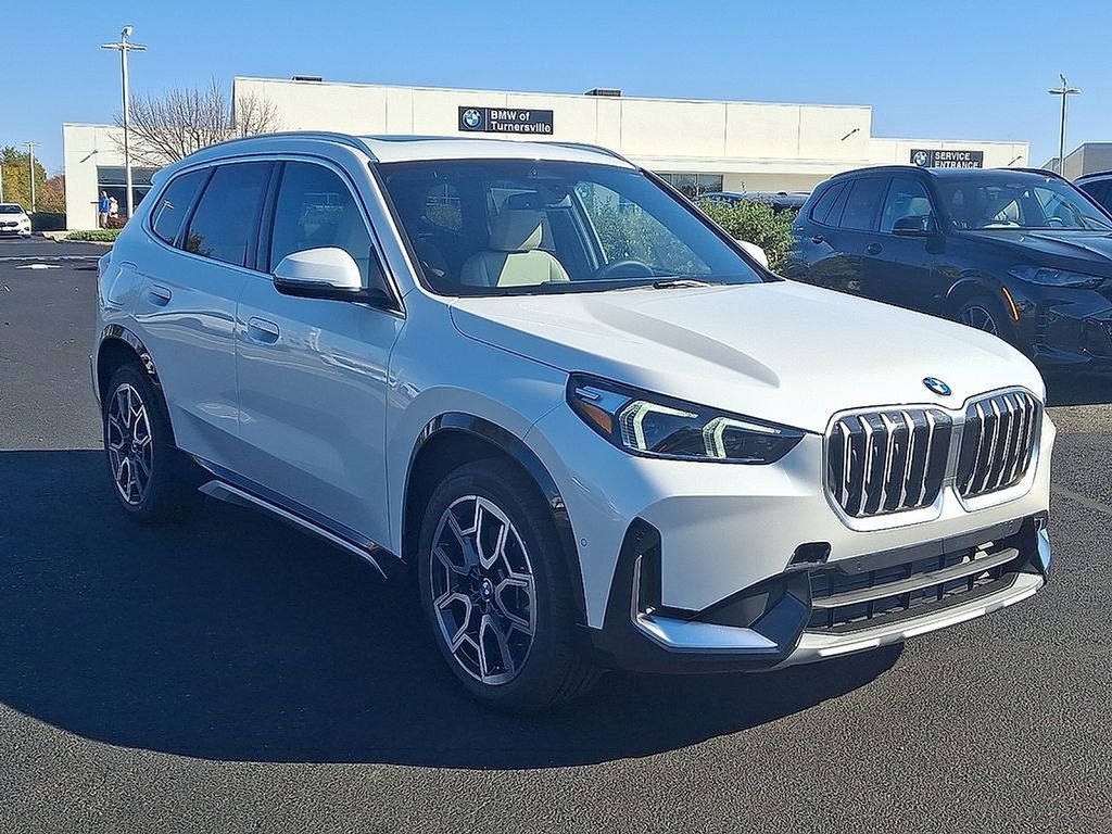 Thumbnail: 2025 BMW X1 - 2