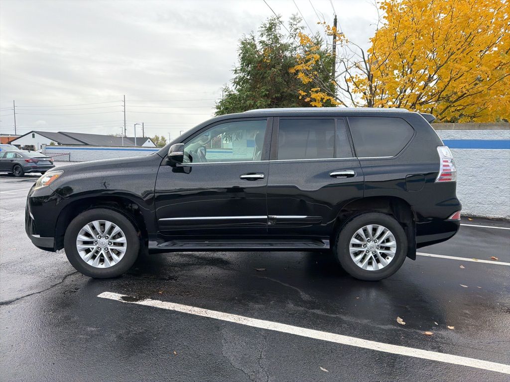 Thumbnail: 2016 Lexus GX - 2