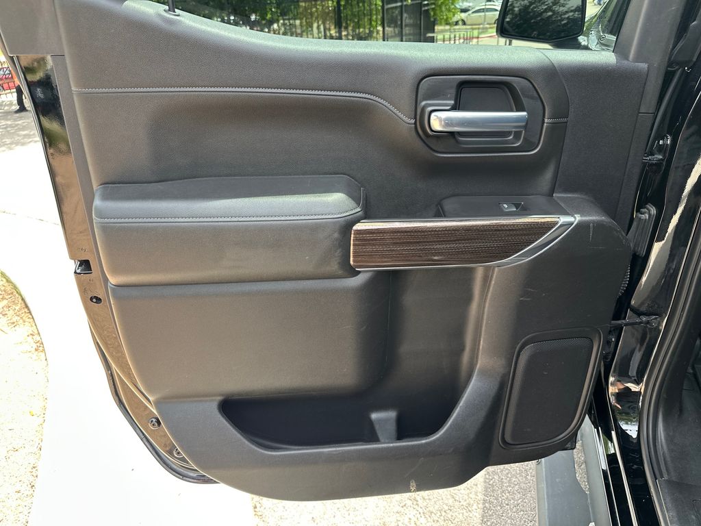 Used Car 2020 Chevrolet Silverado 1500  Lt Trail Boss For Sale Under $35,000 In Austin, Texas