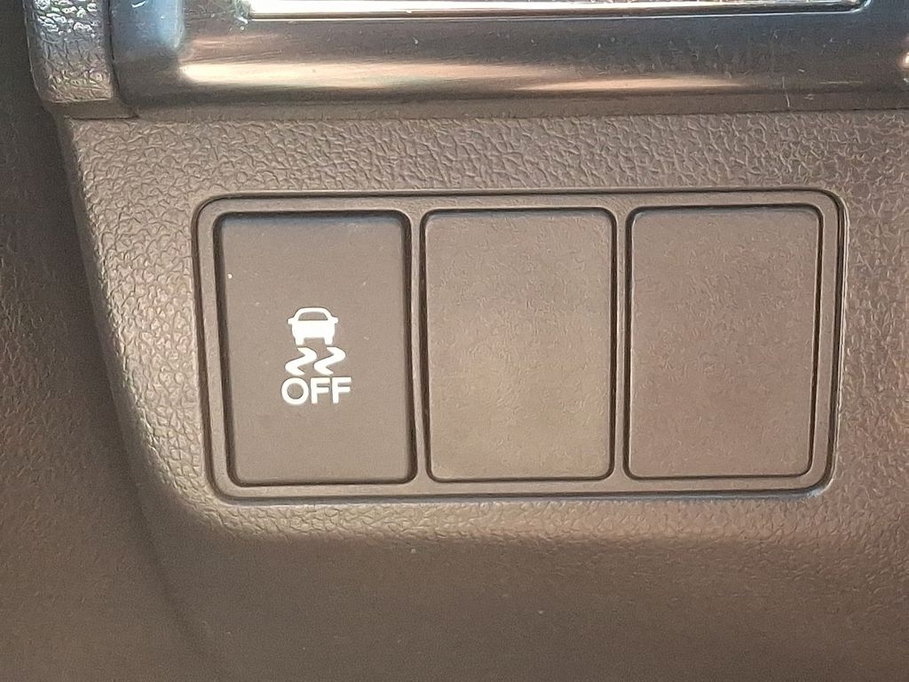 2013 Honda Civic EX-L 24