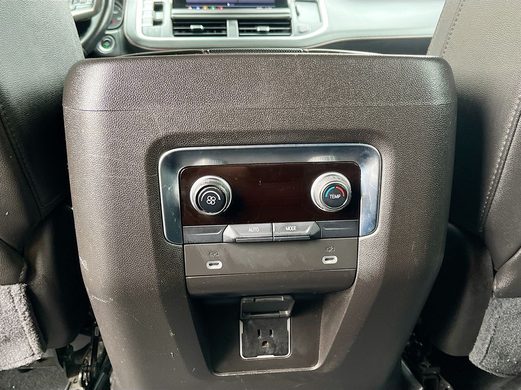Used 2021 Black Chevrolet RST image 27