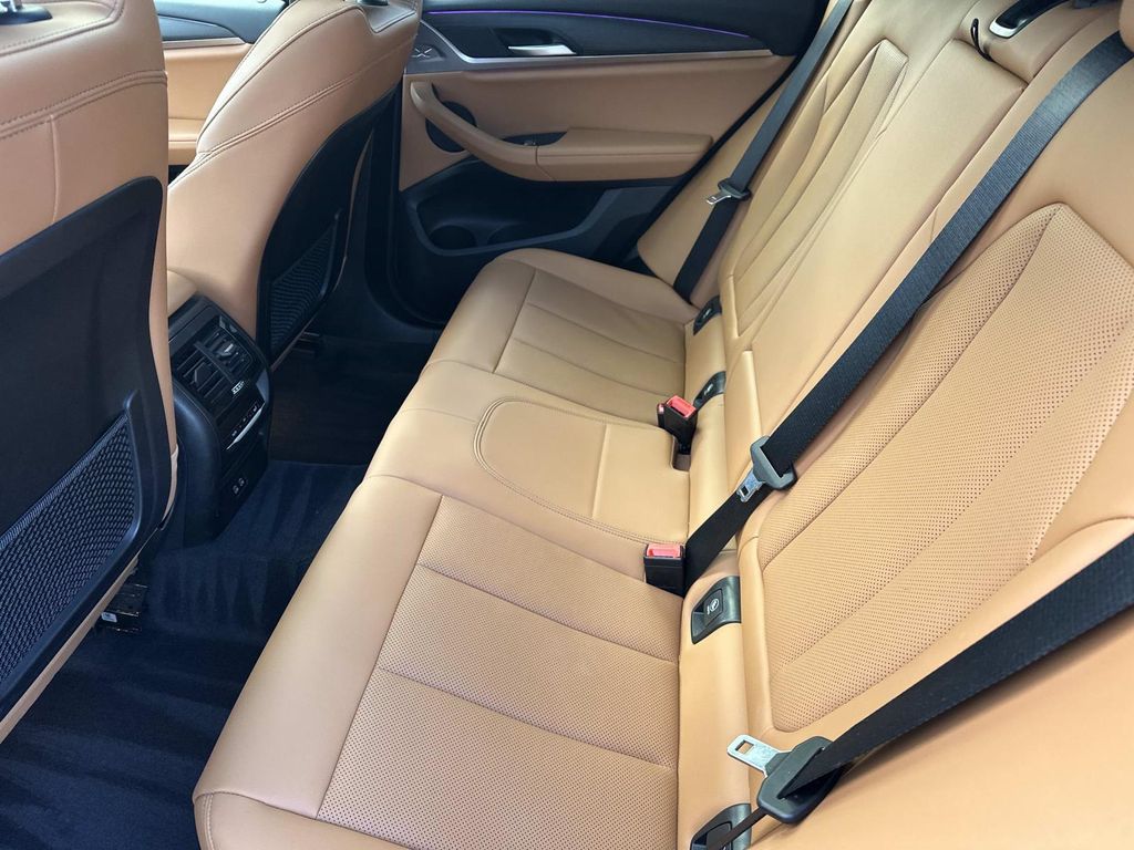 Thumbnail: 2022 BMW X4 - 28