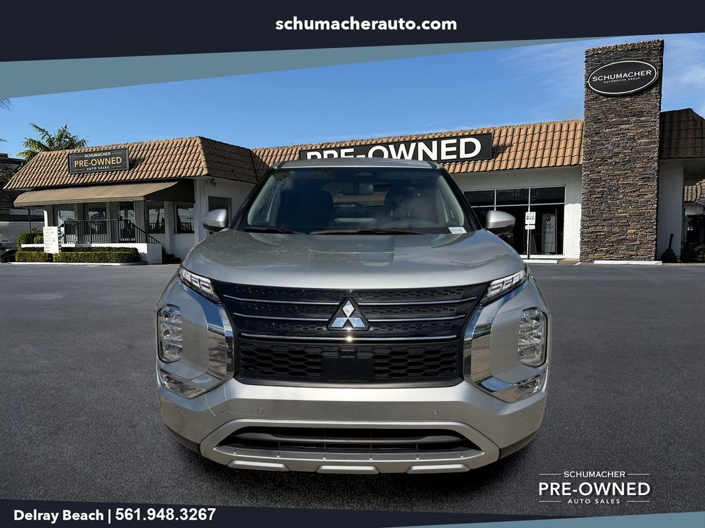 used 2024 Mitsubishi Outlander car, priced at $23,598