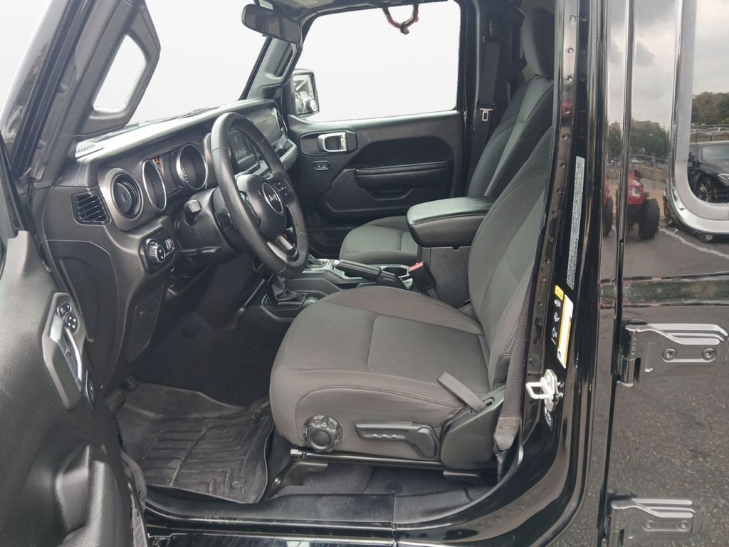 Used Car 2023 Jeep Gladiator  Sport For Sale Under $35,000 In Austin, Texas